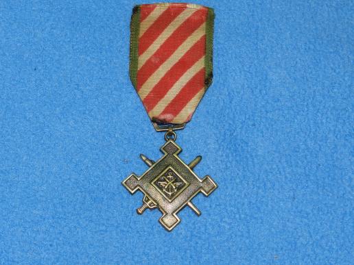 South Vietnamese Military Staff Service Medal  ( Officers )