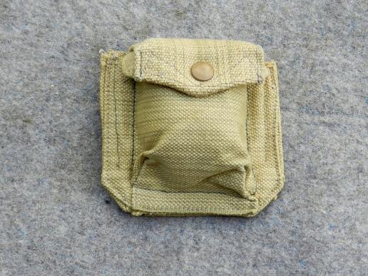 Australian 37 Pattern Compass/Ammunition Pouch