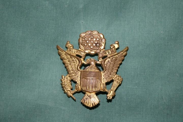 U.S. Army Officers Visor Cap Badge