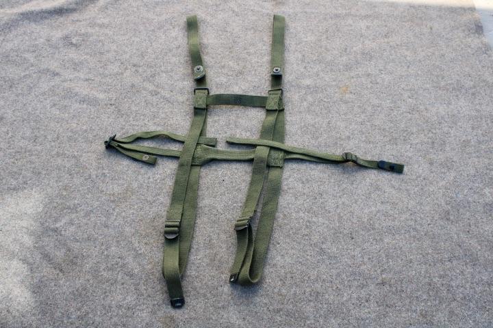 U.S. Sleeping Bag Carrying Harness