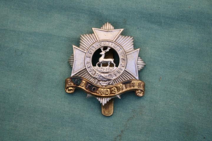 WW1 Bedford Regiment Cap Badge