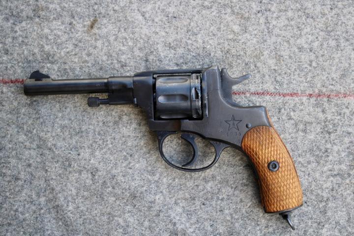 Russian/Soviet Nagant M1895 Revolver ( Pre-EU/UK Deactivation )