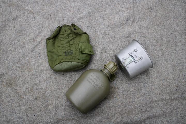 U.S. M1967 Water Bottle Set