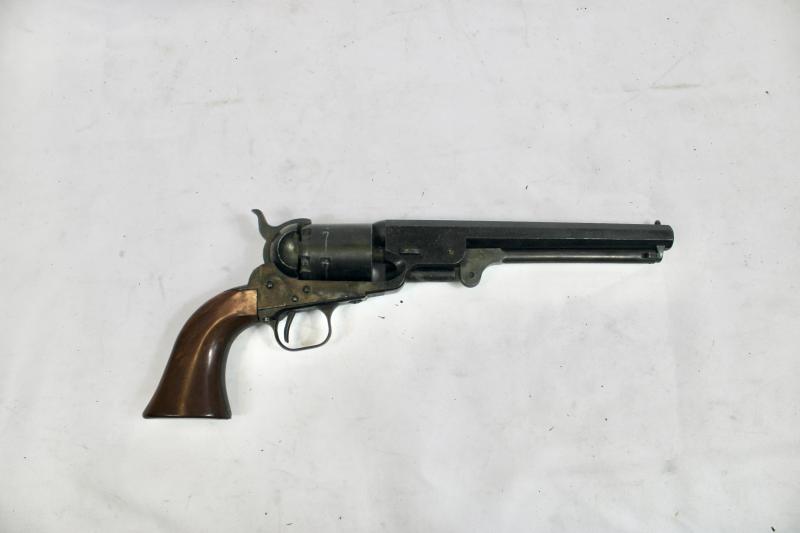 Replica U.S. M1851 Army Colt     ( MGC )