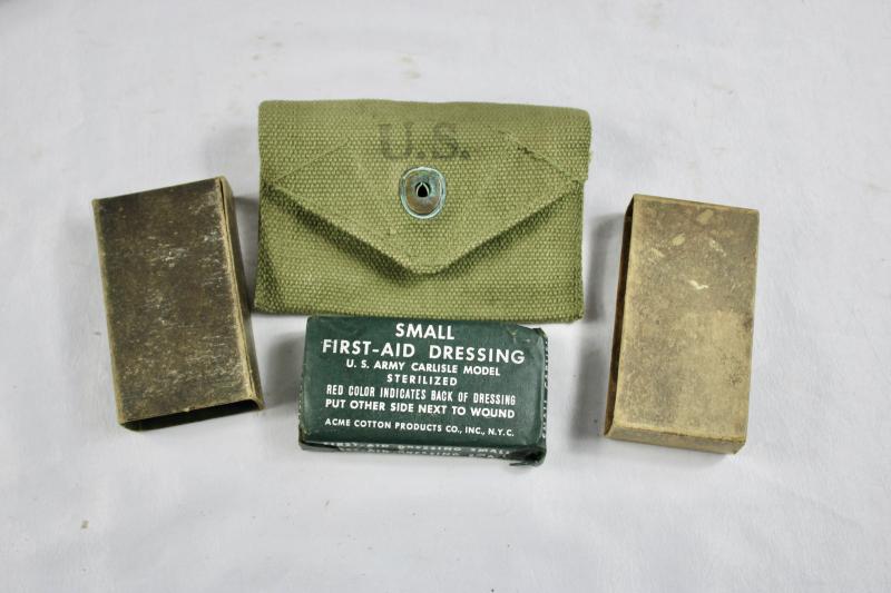 U.S. M1942 Field Dress Pouch & Carlisle Packet