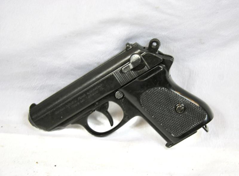Replica German Walther PPK Pistol.        ( Denix )