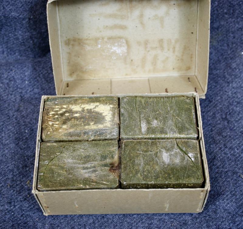 British Box of Olive Drab Blanco