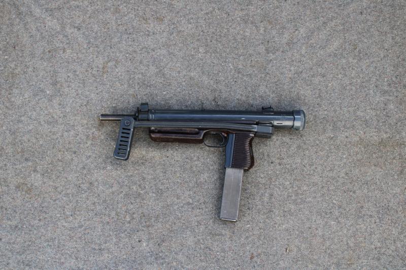 Czech VZ25 Machine Pistol