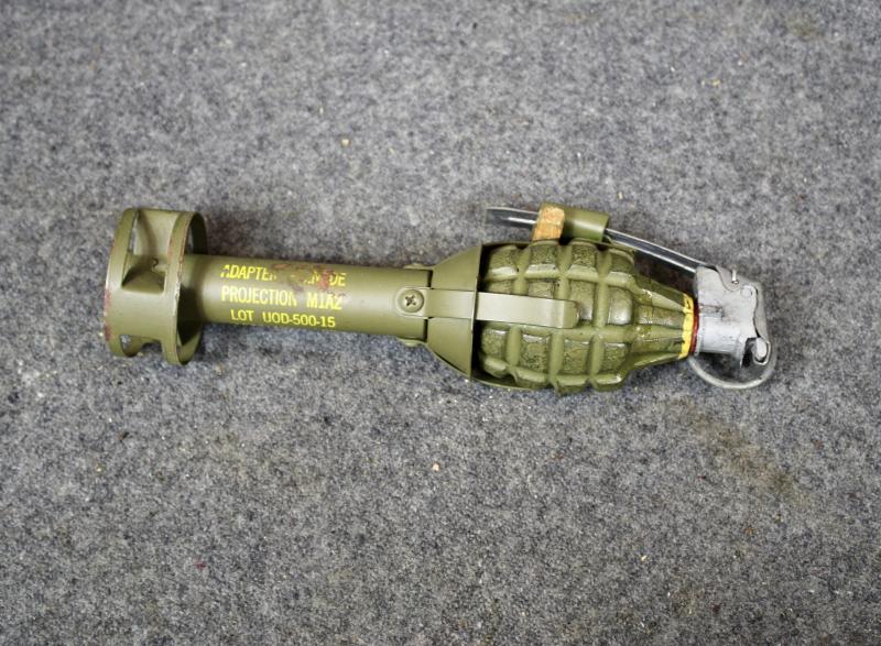 Replica U.S MKll fragmentation Grenade & Replica M1 Rifle Grenade Adaptor