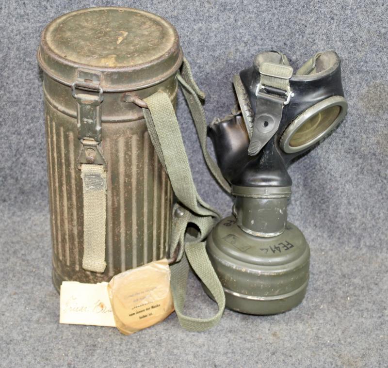 German M1938 Gas Mask & Canister