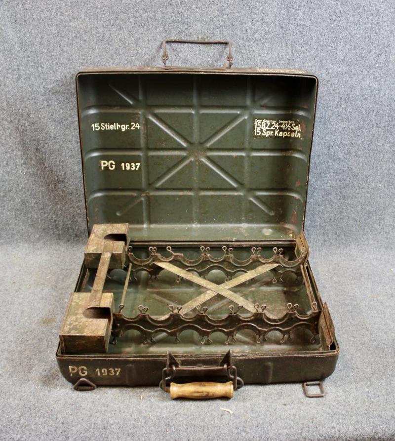 German M1924 Stick Grenade Box & Rack