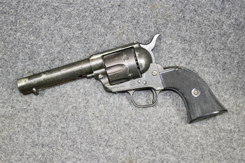 Replica M1874 Peace Maker.        ( MGC )