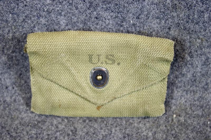 U.S. M1942 Field Dressing Pouch & Carlisle Field Dressing Tin