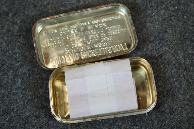 U.S. M1942 Field Dressing Pouch & Carlisle Field Dressing Tin
