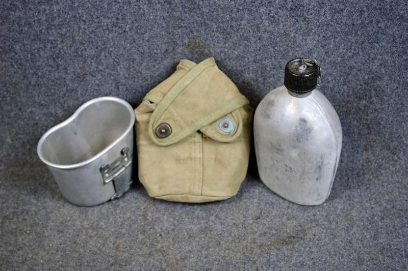U.S. Marine Corps Water Bottle Set