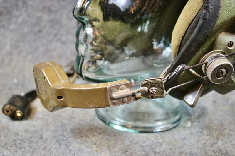 U.S. T56-6 Combat Vehicle Crew Helmet