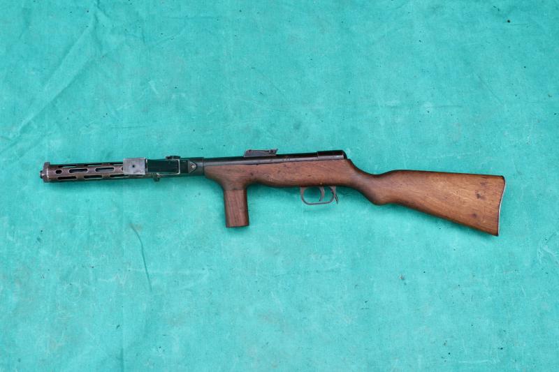 Deactivated Spanish ERMA-MPE Submachine Gun