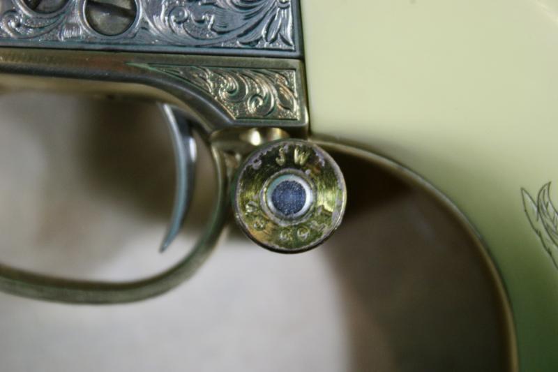 Replica of John Waynes Colt M1875 Peacemaker. ( Franklin Mint )