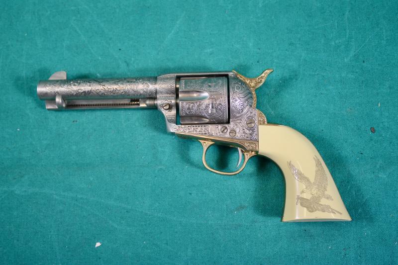 Replica of John Waynes Colt M1875 Peacemaker. ( Franklin Mint )
