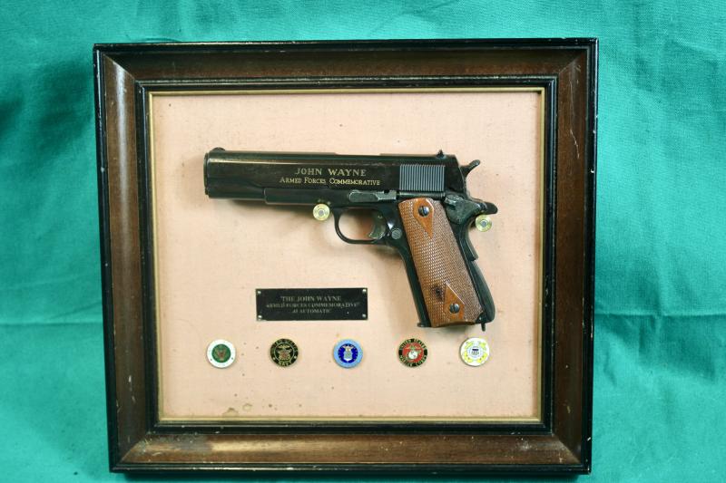 Replica John Waynes Armed Forces Commermorative M1911A1 Franklin Mint