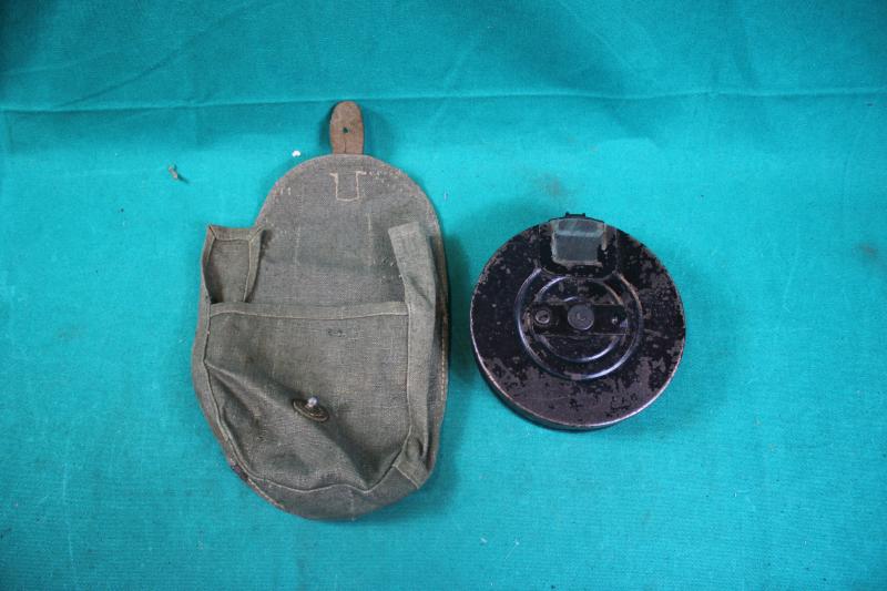 Russian/Soviet PPSH41 Magazine & Pouch
