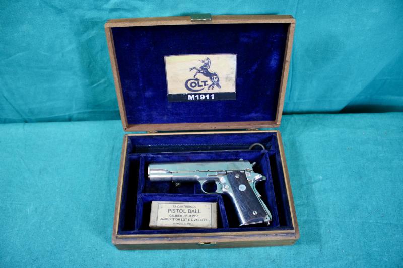 Replica U.S. M1911A1 Pistol       ( MGC )